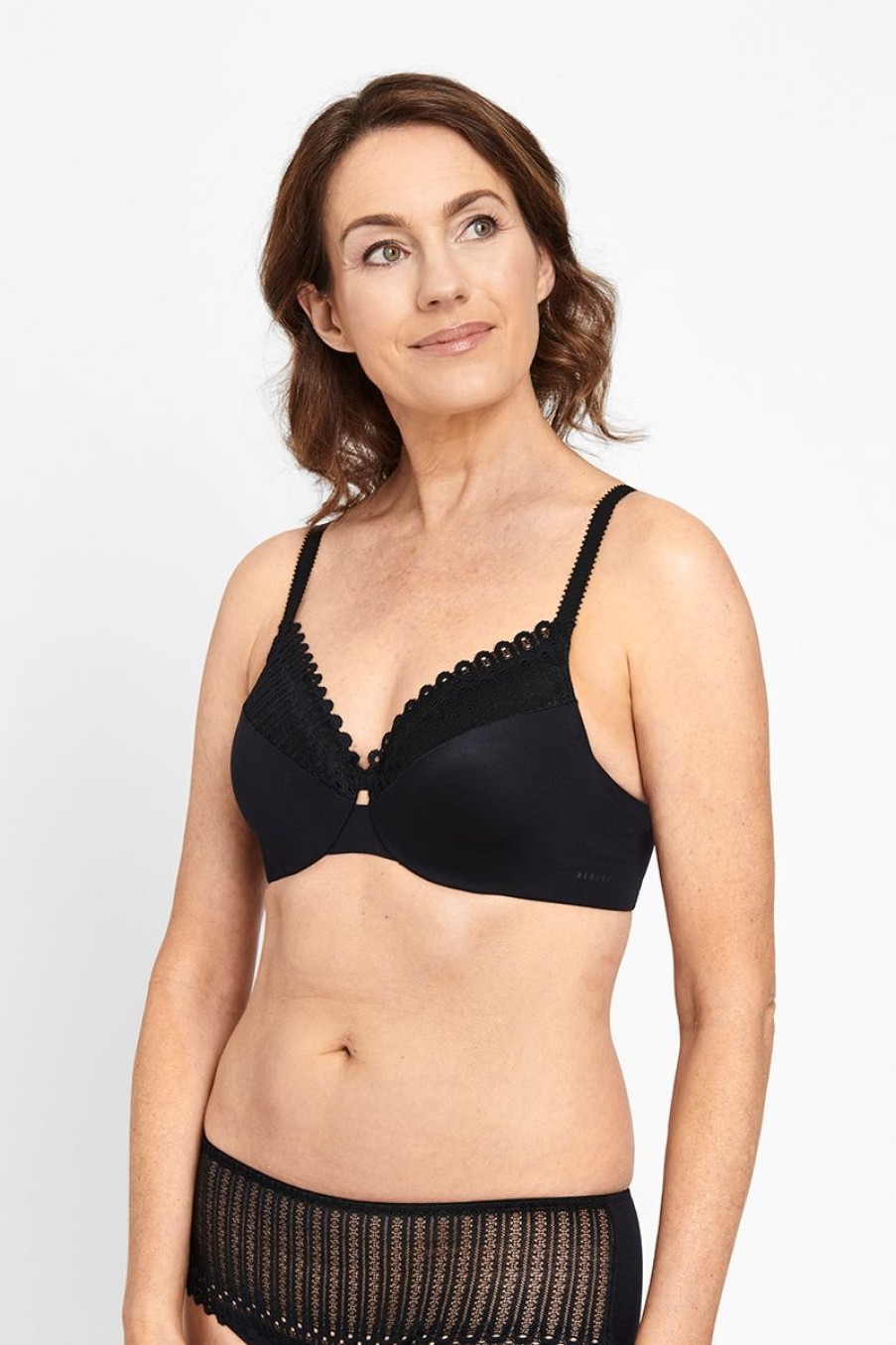 Curves UnderState | Understate Coverage Lace Bra Black