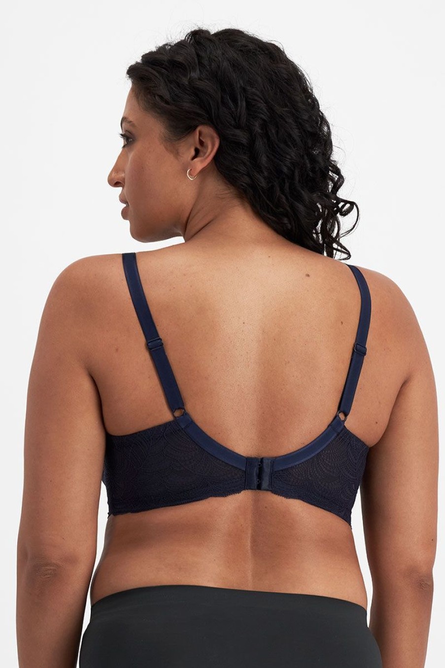 Curves Lift & Shape | Lift & Shape T-Shirt Spacer Bra Navy